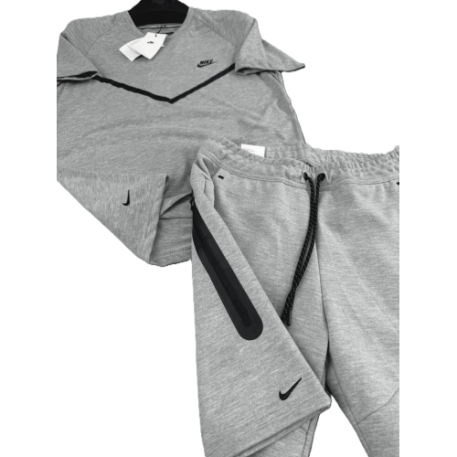 Мъжки спортен къс екип Nike Tech Fleece Shorts+T-shirt Army Green