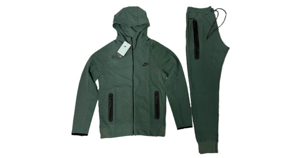 green nike tech fleece tracksuit